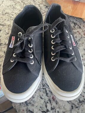 Superga Men Black Canvas Low-Top Sneakers with White Sole